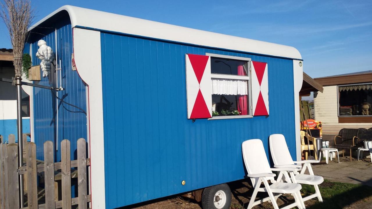 B&B Boerderij Rust, In Pipowagens! Den Helder Eksteriør billede