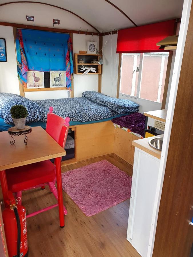 B&B Boerderij Rust, In Pipowagens! Den Helder Eksteriør billede